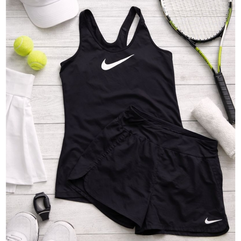 Nike 2-Piece Activewear Set – Tank Top & Shorts
